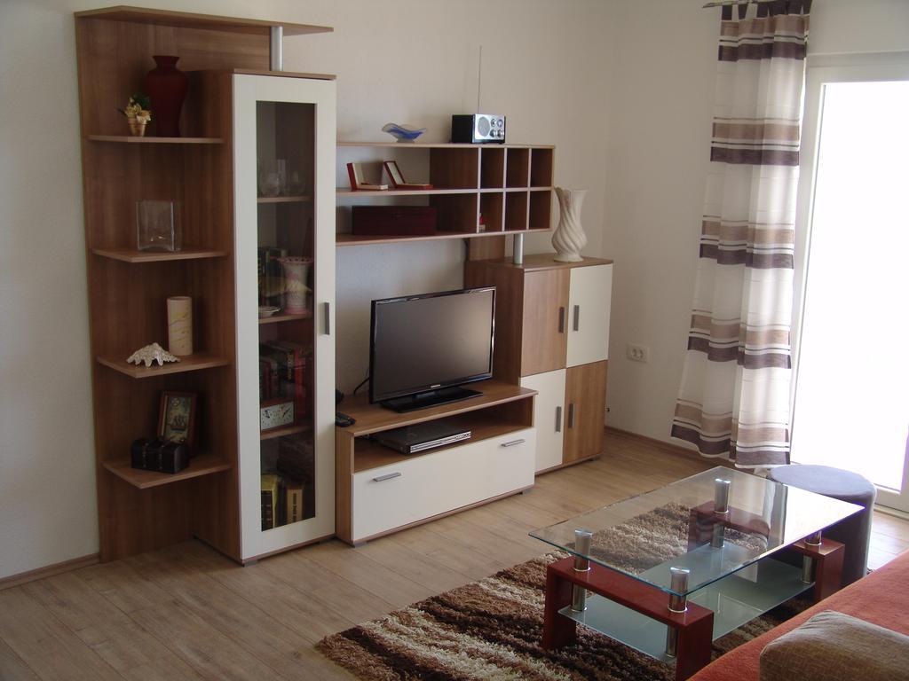 Apartment Davor Gradac  Cameră foto